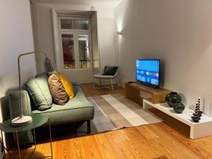 The Crucifixo Collection Eclectic 2J