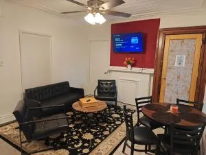 JSQ Apartment, 5 Mins from PATH Station - 泽西市