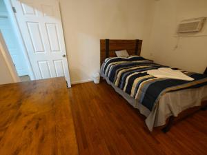 JSQ Apartment, 5 Mins from PATH Station