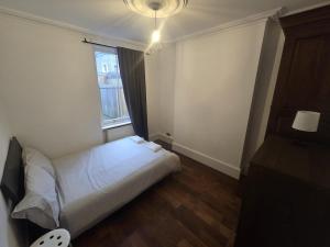 Brixton 5 bedroom Wonder