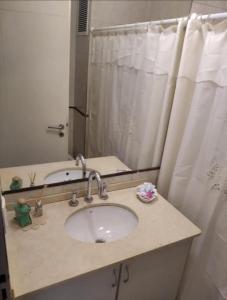 Departamento Planta Baja excelente ubicación 2 dormitorios cochera piscina seguridad