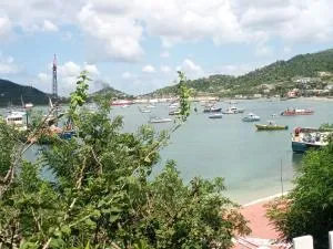 The Boathouse Cottage - Charlestown