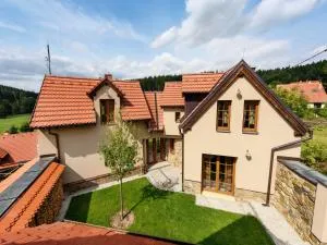 Villa in Bohemia near thermal spring - Kožlí u Orlíka