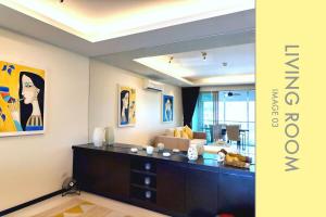 Modern 2-Bedroom Condo in Kamala Near the beach