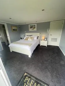 Hideaway on the Avenues - Greerton