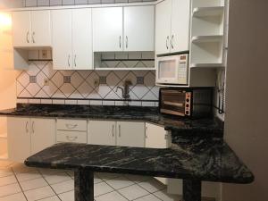 Pé na Areia! A melhor localização da praia!