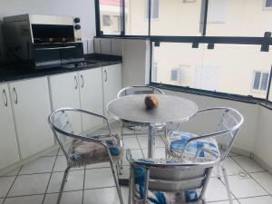 Pé na Areia! A melhor localização da praia!