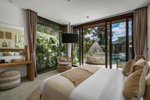 The Blue Parrot Villa by BaliSuperHost