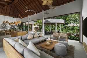 The Blue Parrot Villa by BaliSuperHost
