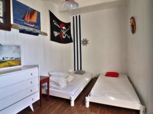 Maisons de vacances Charmante Maison 8 pers. a 500m de la plage avec Jardin & BBQ - FR-1-813-16 : photos des chambres