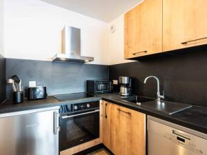 Appartements Neuf T2 avec balcon, parking et casier a skis, ideal pour 4 personnes - FR-1-291-1021 : photos des chambres