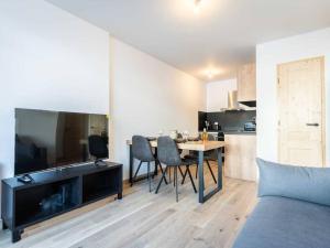 Neuf T2 avec balcon, parking et casier à skis, idéal pour 4 personnes - FR-1-291-1021