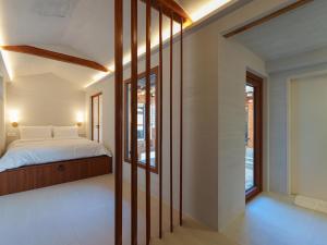 Bukchon Hanok - Yul Jae The access code is sent by message