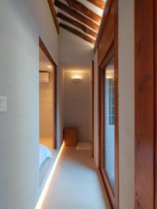 Bukchon Hanok - Yul Jae The access code is sent by message