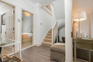 Prime Location - Bright Peaceful 3BR Duplex Flat