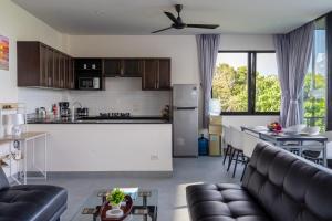 Dream pool villa with sea glimpses