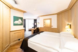 Classic Twin Room - Ried room in ERMITAGE Wellness- & Spa-Hotel
