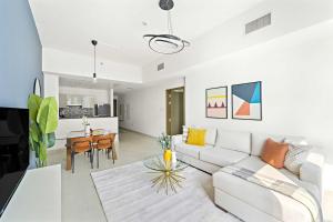 Silkhaus Vacation Homes Premium 2BDR Near Reem Park in Najmat