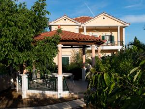 Sophia mountain villas