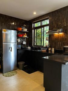 Tagaytay resthouse at Barbs Place Crosswinds