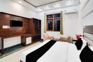 Super Townhouse Selaqui Chakrata Road