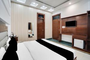 Super Townhouse Selaqui Chakrata Road