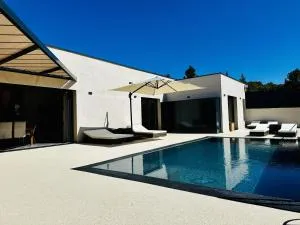 Villa Romy face au Ventoux Piscine et Spa - 乌韦兹河畔莫朗