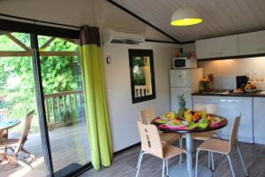 Campings Residence Lagrange Vacances - Les Cottages Varois : photos des chambres