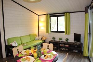 Campings Residence Lagrange Vacances - Les Cottages Varois : photos des chambres