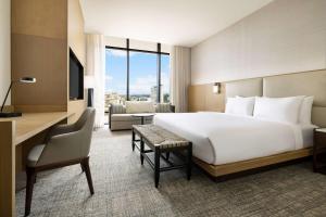 Hotel Santiago, Curio Collection By Hilton