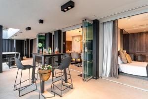 Amashe - Luxury Apartment with jacuzzi & sea views