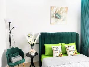 Alanis Lovely Stay
