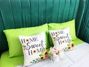 Alanis Lovely Stay - 雪邦