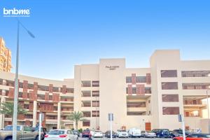 bnbme - Palm Jumeirah Studio Balcony Sea Ain Dubai Views Pool Gym Parking Access