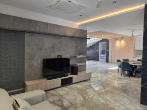 Satish Villa