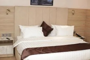 The Bridge Hotel - Ijebu Ijesha