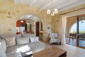 Villa Urania -St George Retreat BY APOKORONAS VILLAS