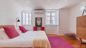 1BDR Apartment with AC and Terrace by LovelyStay