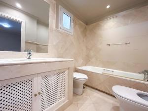 Beach & Golf Apartment in Casares Costa