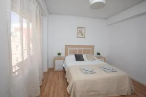 Lujoso Apartamento en Valencia 3 Dormitorios con Parking - 马尼塞斯