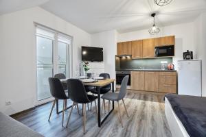 Ski Trek by Mountain ways