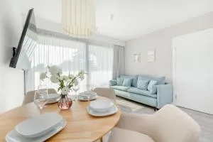 Sea&Lake Luxurious Apartments with Parking by Noclegi Renters - Łazy