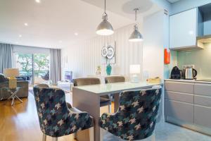 GuestReady - Ocean-View Retreat in Caniço