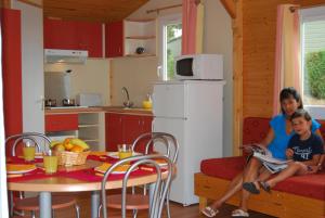 Villages vacances Lagrange Grand Bleu Vacances – Residence Les Pescalunes : photos des chambres