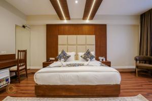 The Shamas Residency