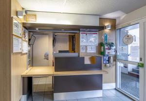 Hotels B&B HOTEL Bordeaux Lormont : photos des chambres