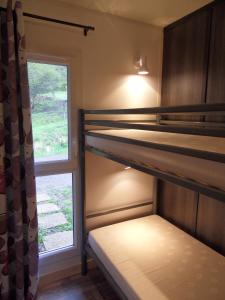 Campings Camping Les Vernieres La Bourboule Sancy : photos des chambres