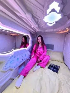 Сapsule hostel Kijowska Stadium Floor -1 no window - Self Check in - Marki