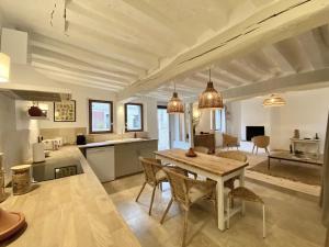 Charmante maison à pans de bois, Vernon centre