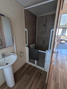 ml accessible caravan in ingoldmells skegness